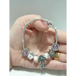 Bracciale donna sterling ( argento laminato), 925 marchiato completo di charms come in foto molto bello leggero ed al te